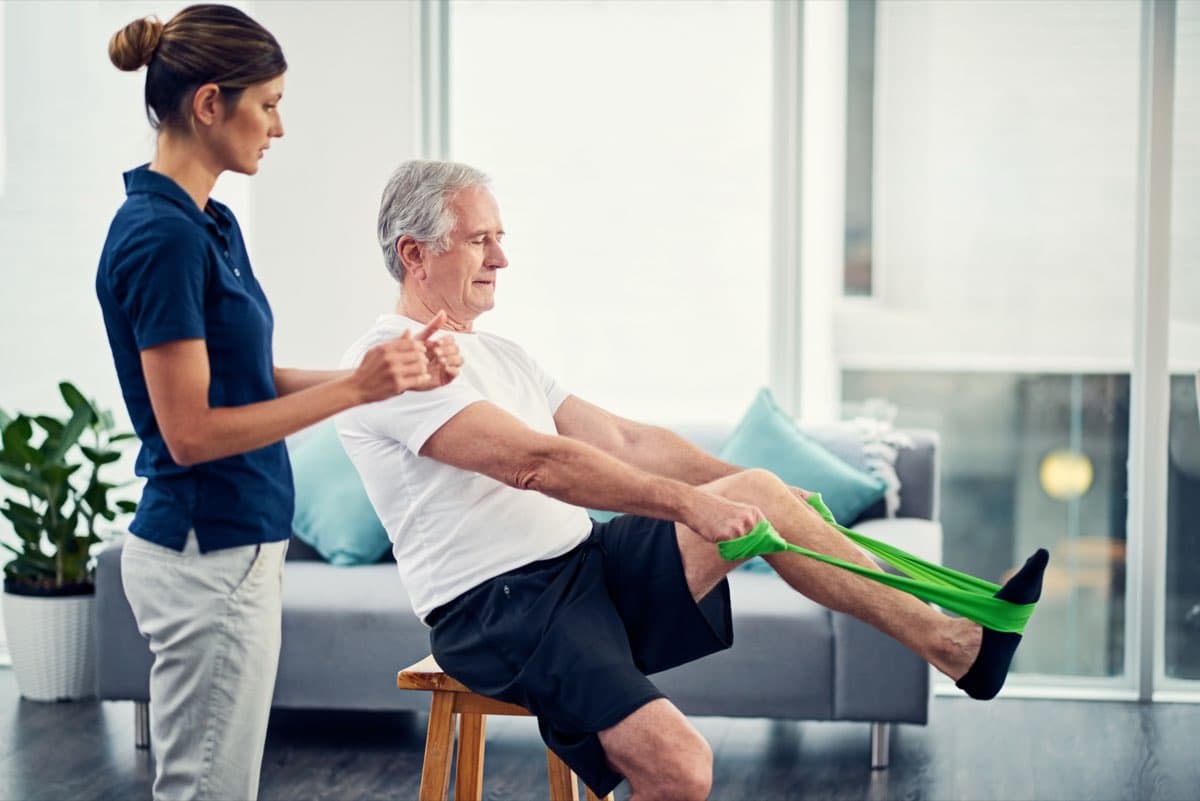 Home physiotherapy for knee pain