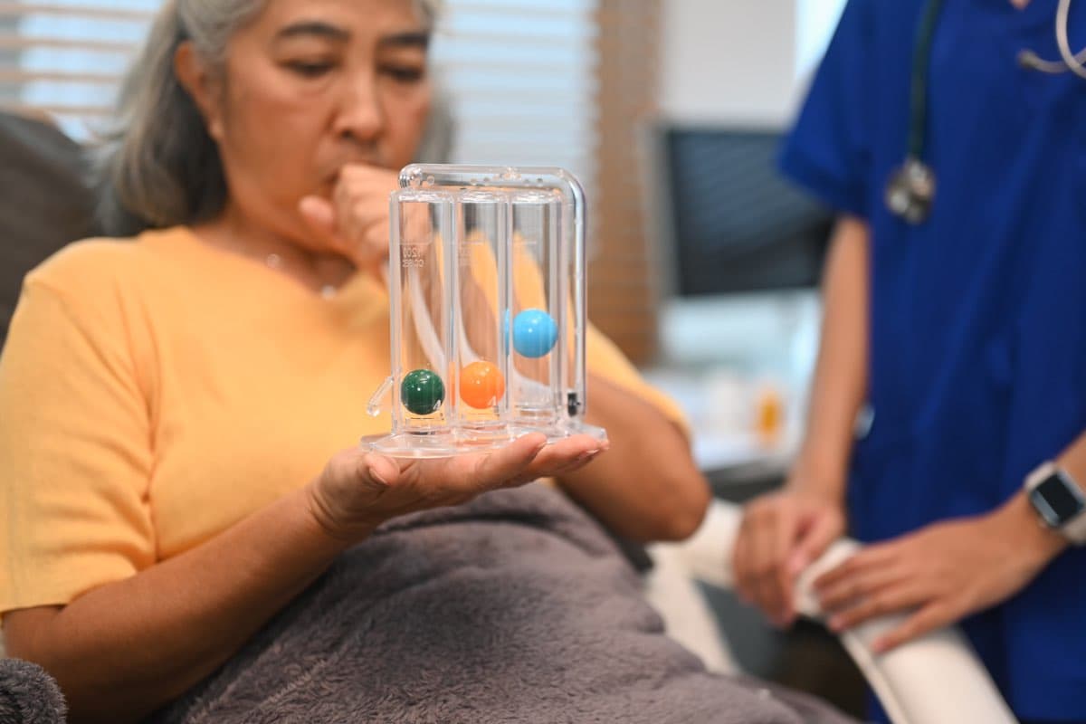 Chest Physiotherapy at Home for COPD: What a Visit Involves